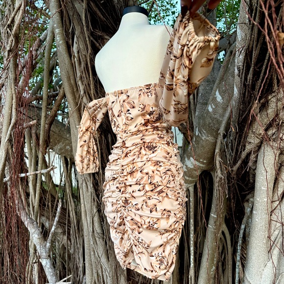 Brown Floral Corset Mini Dress Size M 8 Cold Shoulder Ruched Cocktail Party Zip - Picture 8 of 17